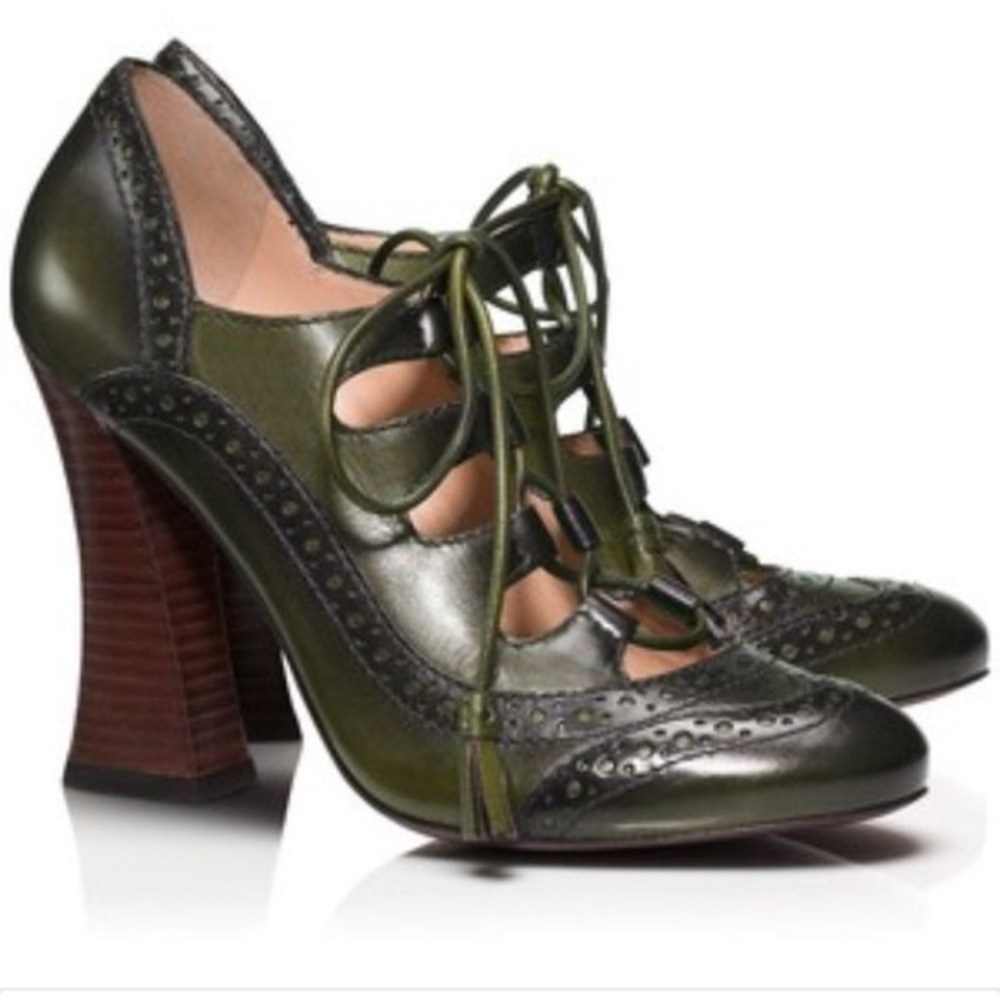 TORY BURCH Astrid Distressed Leather Pump